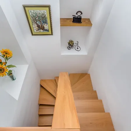 House With A Parking Space Risika, Krk - 14860 Сasa de vacaciones *