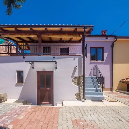 Сasa de vacaciones House With A Parking Space Risika, Krk - 14860 Vrbnik (Primorje-Gorski Kotar)